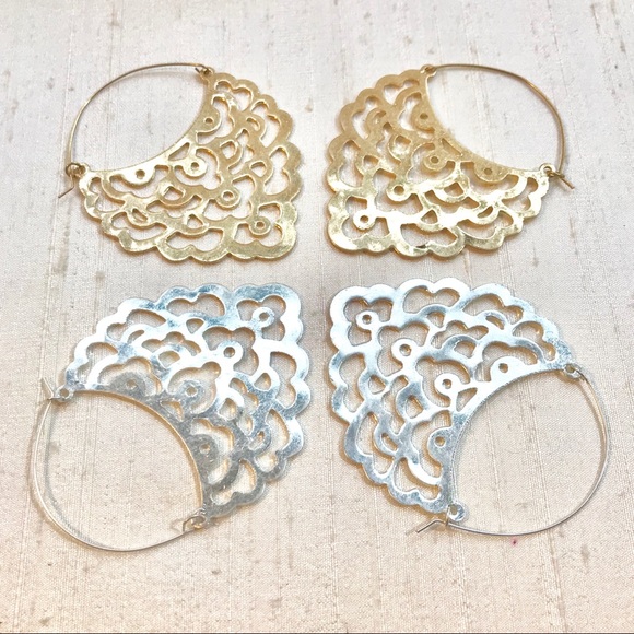 Sophia Scalloped Lace Hoop Earrings - Picture 4 of 4